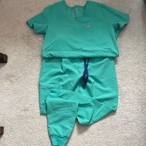 Teal Figs Scrub Set with Drawstring High Waisted Pants